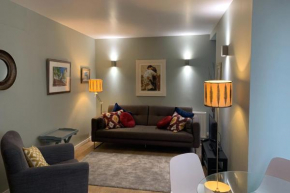 Bright and Stylish Apartment - Old Town!